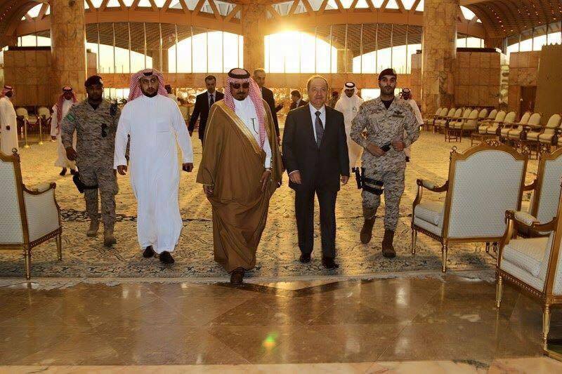 وێنه‌ و ڤيديۆ.. پادشا و ميره‌كانى سعووديه‌ پێشوازى له‌ بارزانى ده‌كه‌ن